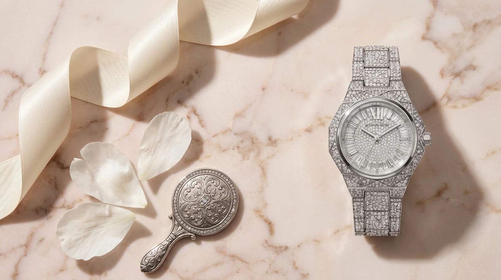 Montre femme glamour Michael Kors Raquel cadran serti sur marbre rose - sélection éditoriale Galerie des Montres