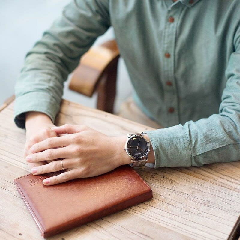 Montre Homme Calvin Klein K2G2G121 - Cadran Noir et Bracelet Maille Milanaise Argent vue 3