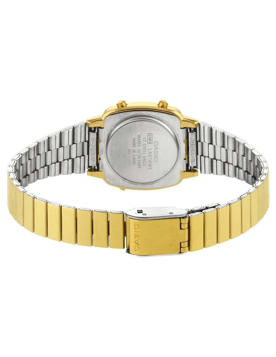 Montre Femme Casio Vintage LA670WEGA-9EF en métal doré à affichage digital vue 4