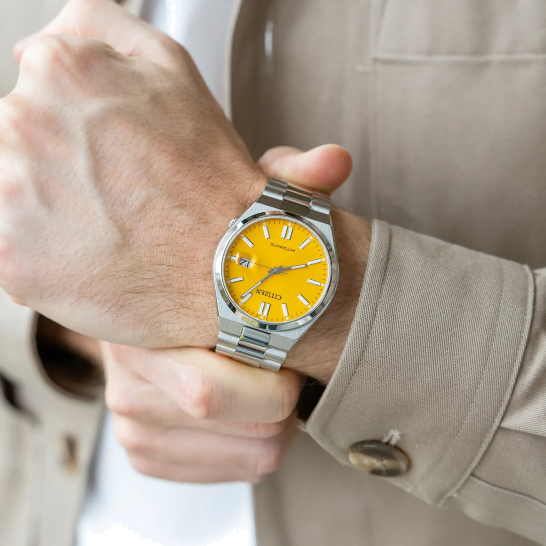 Montre Automatique Citizen Tsuyosa NJ0150-81Z cadran orange vue 6