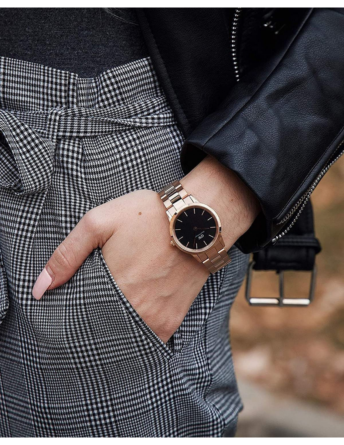 Montre Femme Daniel Wellington DW00100212 Iconic Link - Cadran Noir, Boîtier et Bracelet Acier Or Rose 32mm vue 3