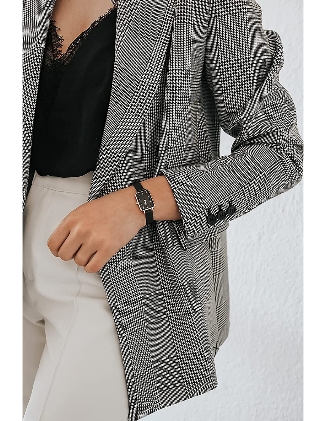 Montre Femme Daniel Wellington DW00100433 Quadro Rectangulaire Cadran Noir Bracelet Maille Milanaise Acier Or Rose vue 3