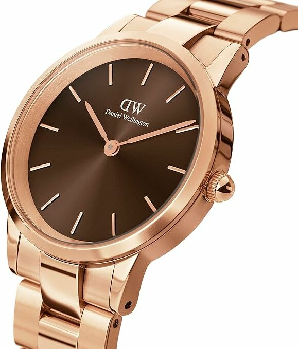 Montre Daniel Wellington Iconic Link DW00100463 pour Femme - Cadran Marron, Bracelet Acier Or Rose vue 2