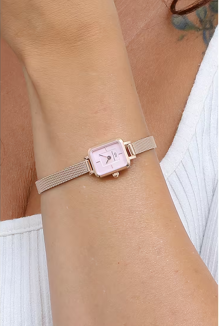 Montre Femme Daniel Wellington DW00100650 Quadro Mini - Cadran Rectangulaire Rose Nacré, Bracelet Maille Milanaise Or Rose vue 3