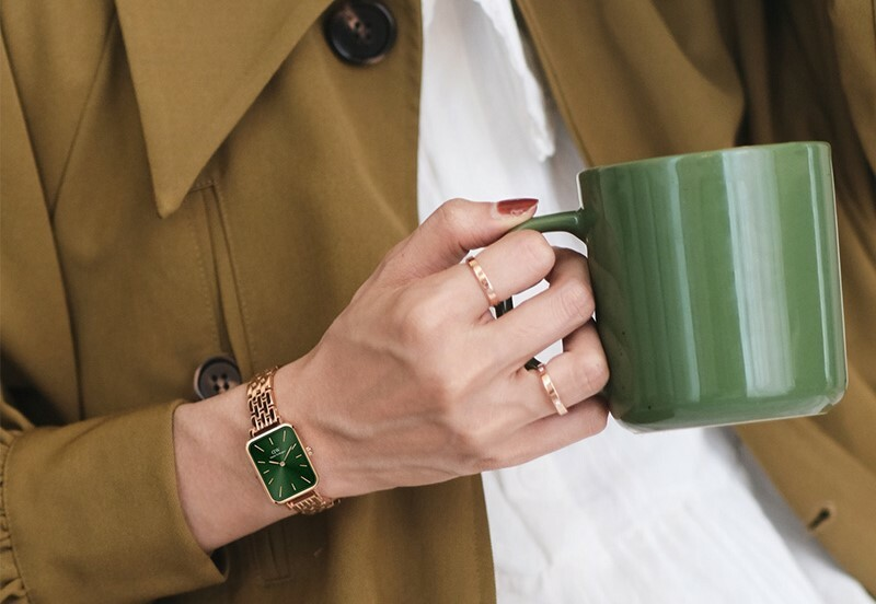 Montre Femme Daniel Wellington DW00100659 Cadran Vert Rectangulaire Bracelet Or Rose Acier vue 4