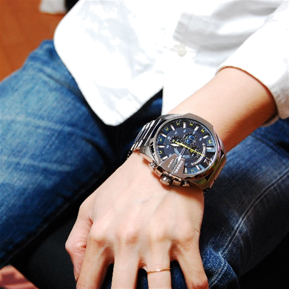 Montre Diesel Mega Chief DZ4465 pour Homme, Boîtier Acier Inoxydable Noir 51 mm vue 4