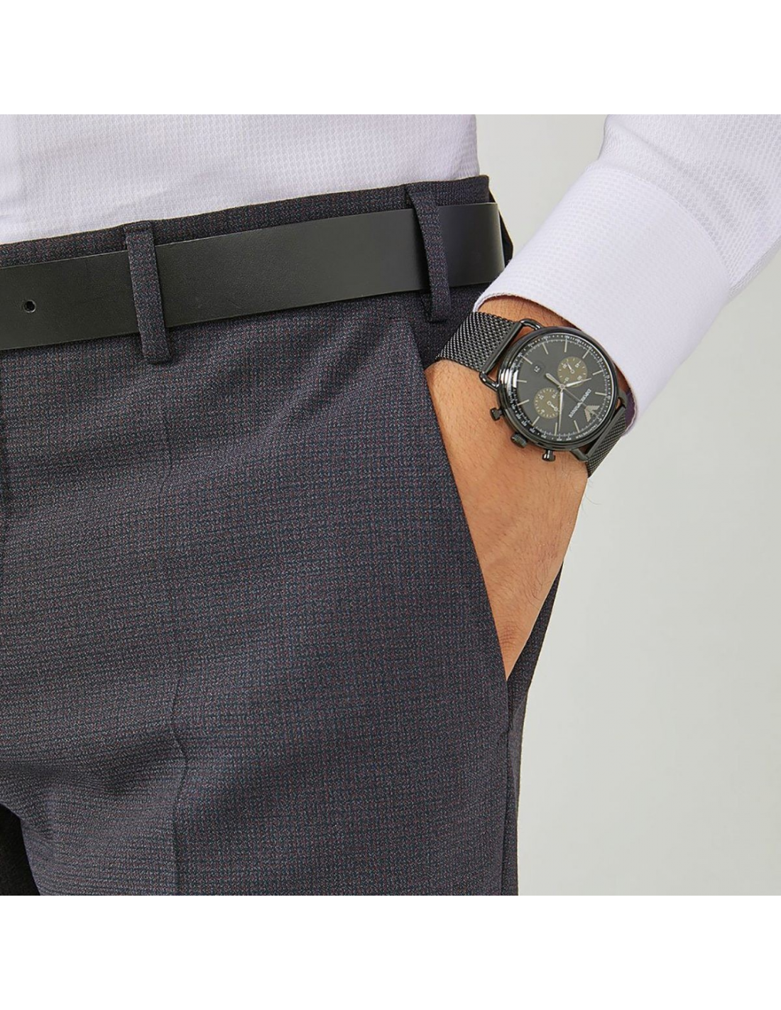 Montre Homme Emporio Armani AR11142 Chronographe Acier Noir Maille Milanaise vue 3