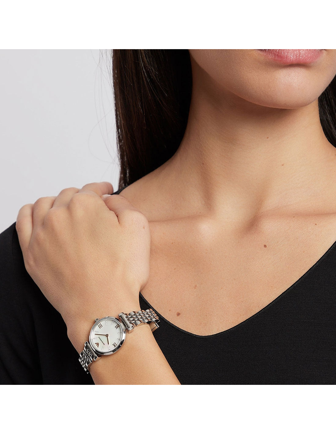 Montre Emporio Armani AR11204 Petit Cadran en Nacre et Bracelet T-Bar vue 4