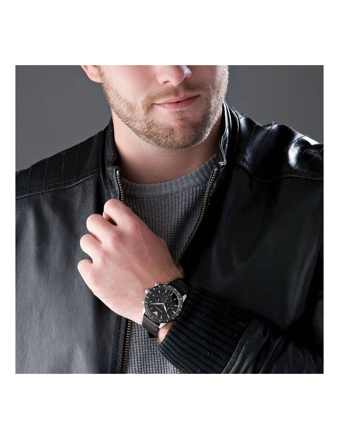 Montre Homme Emporio Armani Mario AR11243 Cadran Noir Bracelet Cuir vue 4