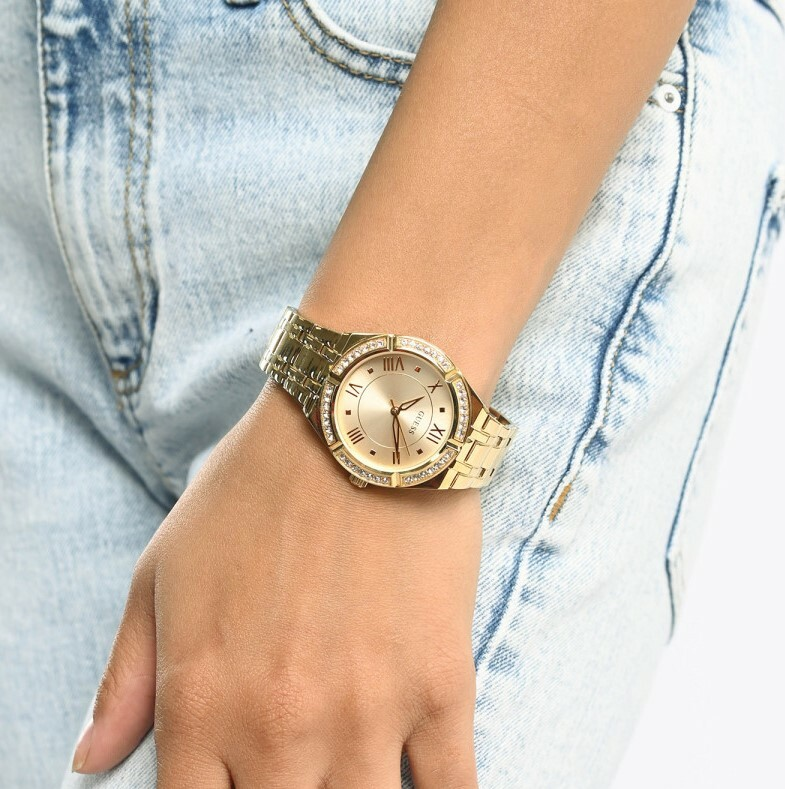 Montre Guess GW0033L2 pour Femme - Boîtier et Bracelet Acier Doré avec Strass vue 4