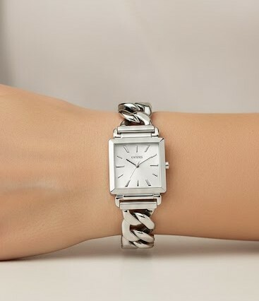 Montre Femme Guess Vanity W1029L1 - Boîtier carré acier argenté, cadran blanc vue 4