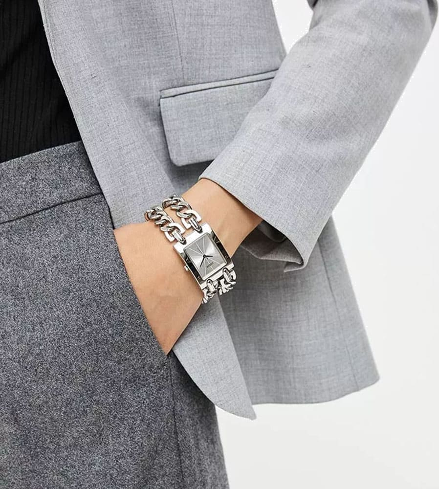 Montre Femme Guess W1117L1 Heavy Metal - Cadran et bracelet chaîne en acier argenté vue 6