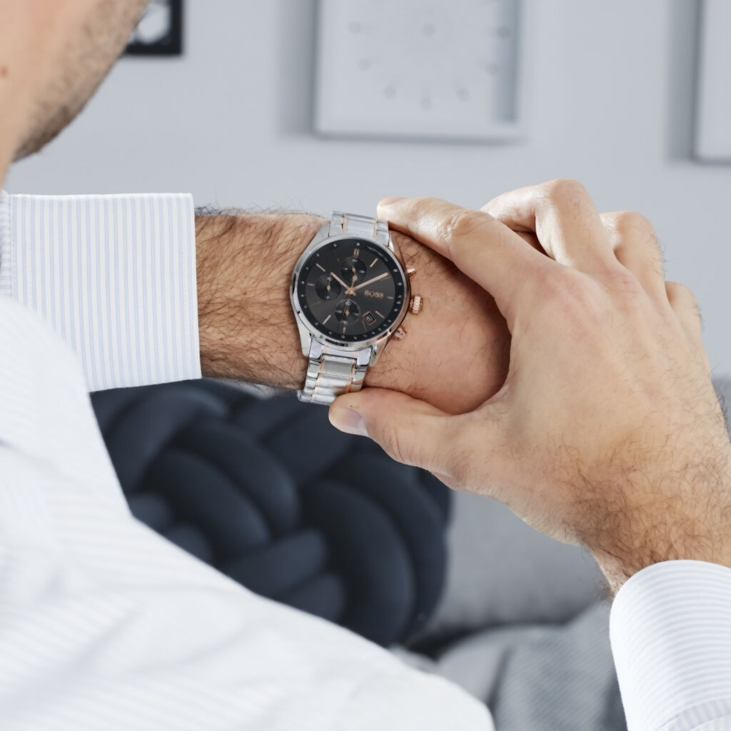 Montre Homme Hugo Boss Grand Prix 1513473 - Cadran Noir, Bracelet Acier Bicolore Argent vue 4