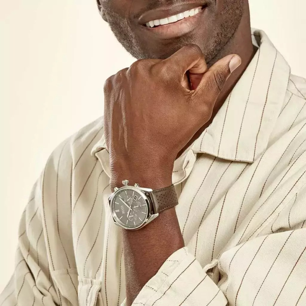 Montre Homme Hugo Boss Champion 1513815 bracelet en cuir perforé marron vue 4