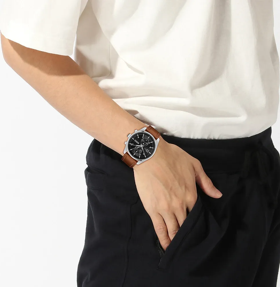 Montre Homme Hugo Boss 1514161 Skytraveller Chronographe Cadran Noir Acier Cuir Marron vue 4