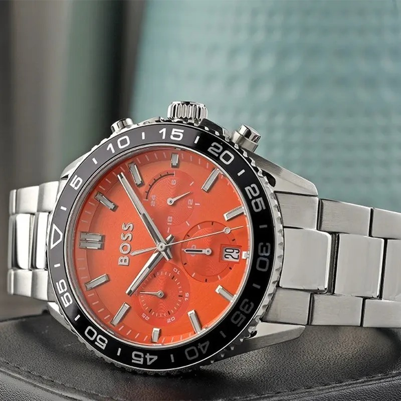 Montre Hugo Boss Runner 1514162 Acier Argenté Cadran Orange vue 4