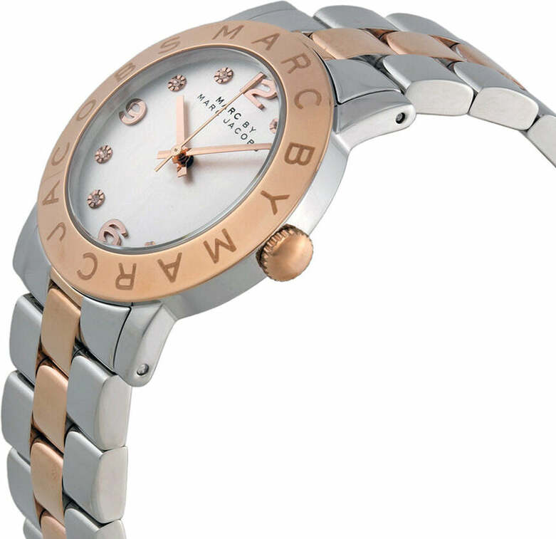 Détail du bracelet en cuir de la Marc Jacobs MBM3194 — Montres Outlet