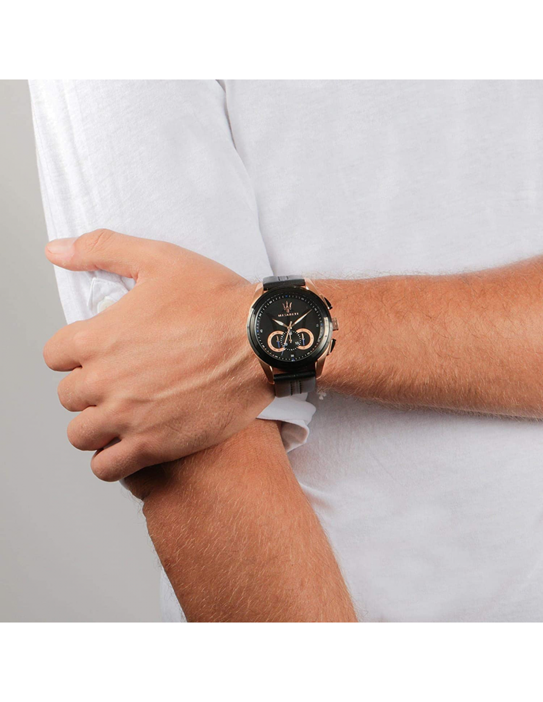 Montre Maserati Traguardo Homme R8871612025, Cadran Noir et Boîtier Or Rose vue 3