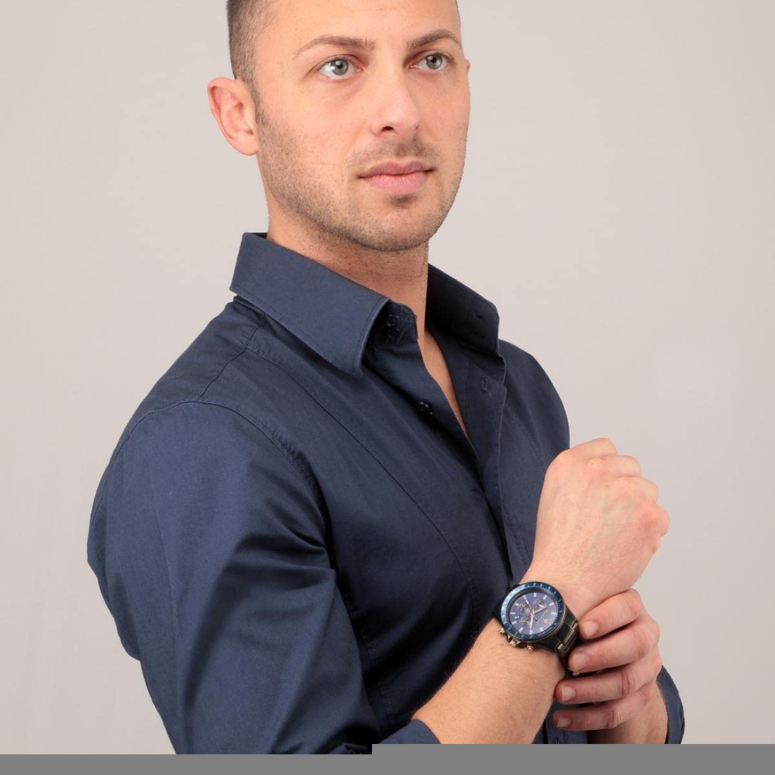 Montre Maserati Sfida R8873640001 - Chronographe Homme Cadran Bleu, Boîtier Acier Gris vue 5