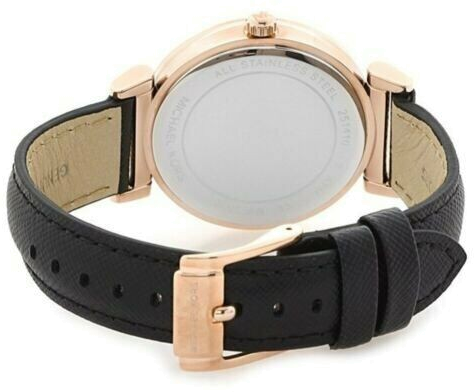 Montre Michael Kors Catlin MK2376 pour Femme - Cadran Fuchsia, Boîtier Or Rose, Bracelet Cuir Noir vue 4