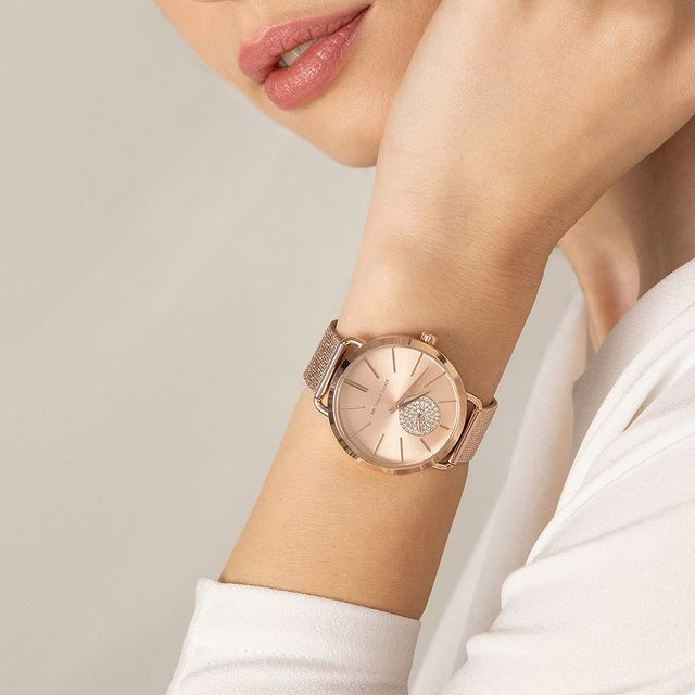 Montre Michael Kors MK3845 en acier or rose et maille milanaise vue 5