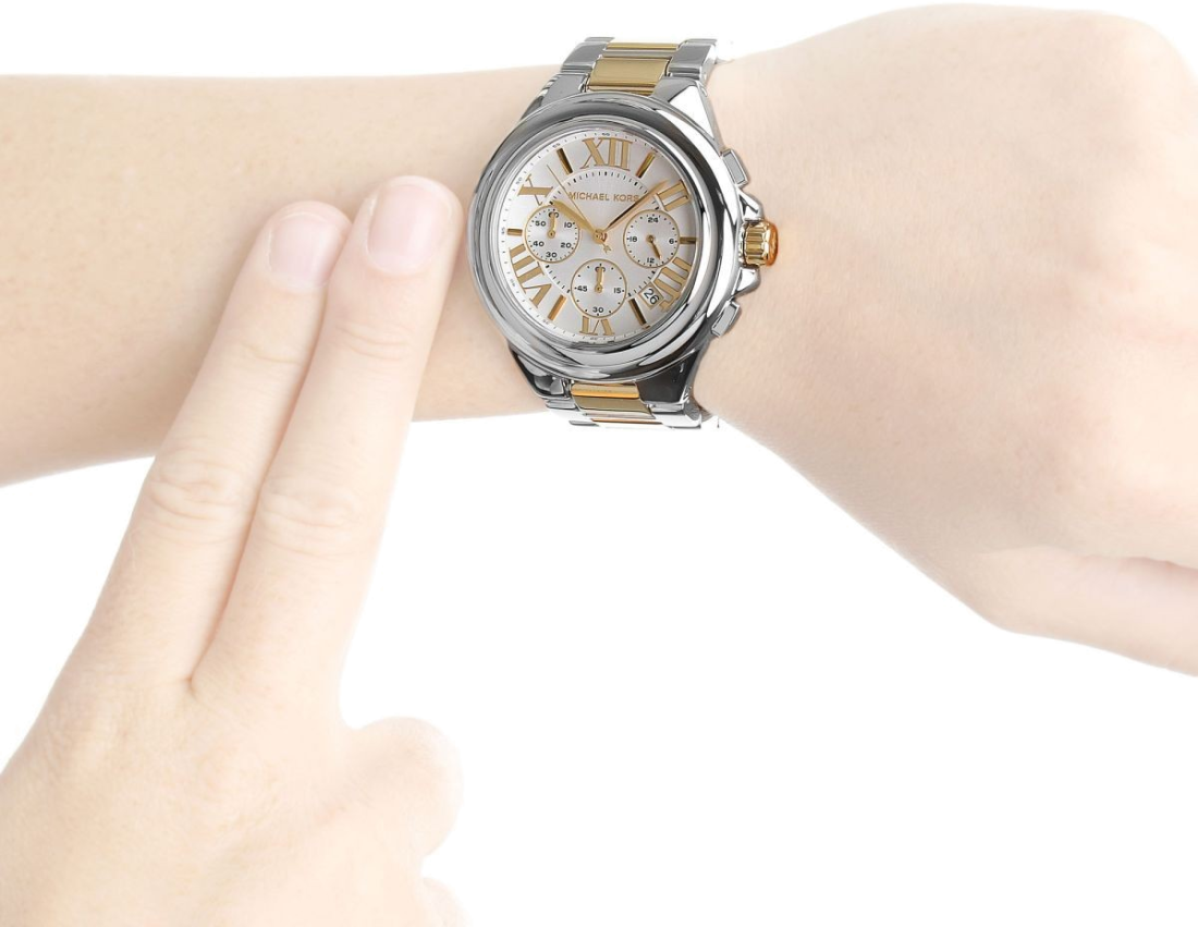 Montre Femme Michael Kors MK5653 Camille - Cadran Blanc, Bracelet Acier Inoxydable Bi-ton Argenté et Doré vue 3