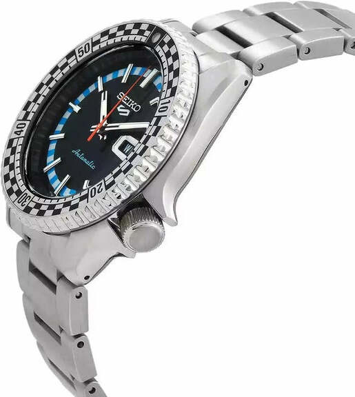 Montre Seiko 5 Sports SRPK67K1 Automatique Homme Cadran Noir Damier Acier vue 2