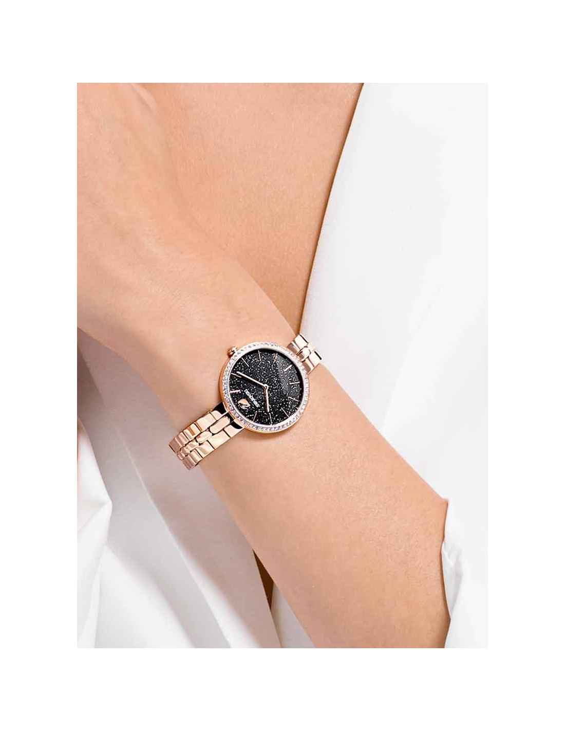 Montre Swarovski Cosmopolitan 5517797 cadran noir en poudre de diamants vue 4