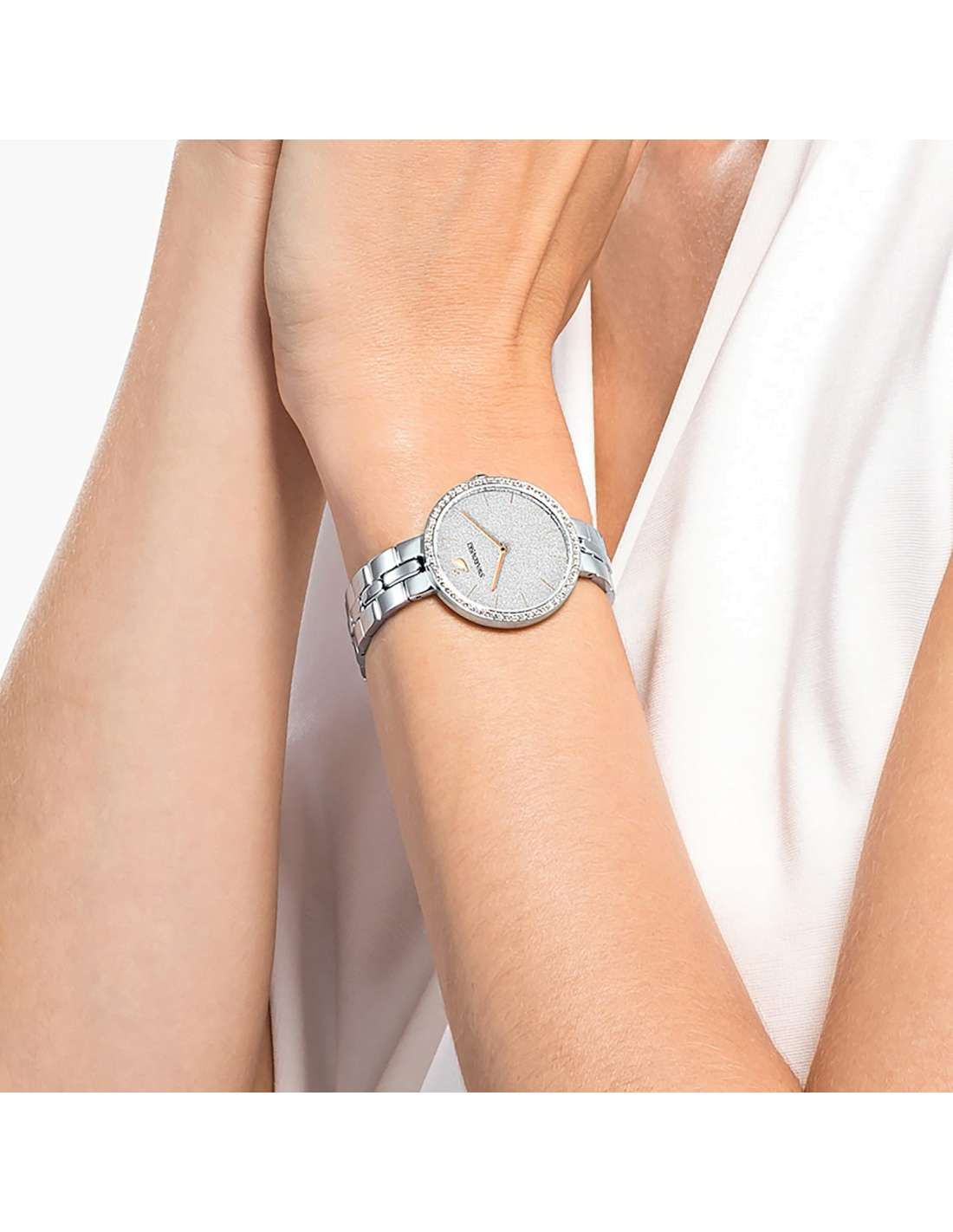 Montre Swarovski 5517807 Femme Cadran Argent Poudre de Diamants vue 4