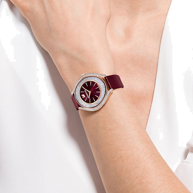 Montre Femme Swarovski 5558637, Boîtier Or Rose Acier et Bracelet Cuir Bordeaux vue 4