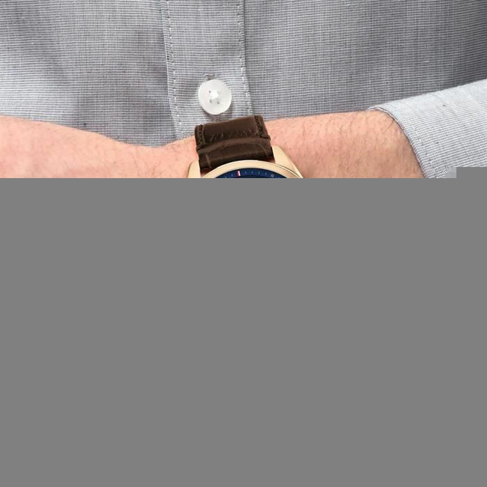 Montre Homme Tommy Hilfiger 1710453 Squelette Cadran Bleu Boîtier Or Rose Bracelet Cuir Marron vue 4