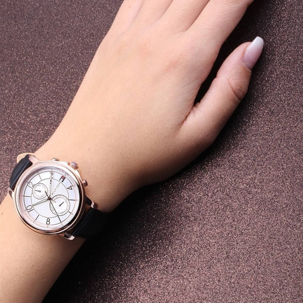 Montre Tommy Hilfiger 1781817 Femme - Cadran Blanc, Boîtier Or Rose, Bracelet Cuir Marron vue 3