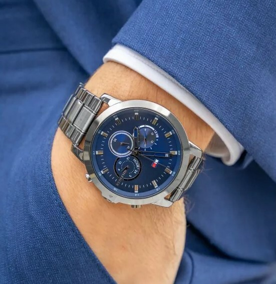 Montre Homme Tommy Hilfiger 1791796 Jameson - Boîtier Acier Gris 46mm, Cadran Bleu Texturé vue 4