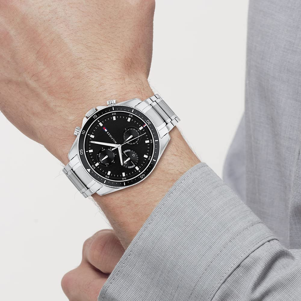 Montre Homme Tommy Hilfiger 1791835 Parker Acier Argent Cadran Noir vue 2