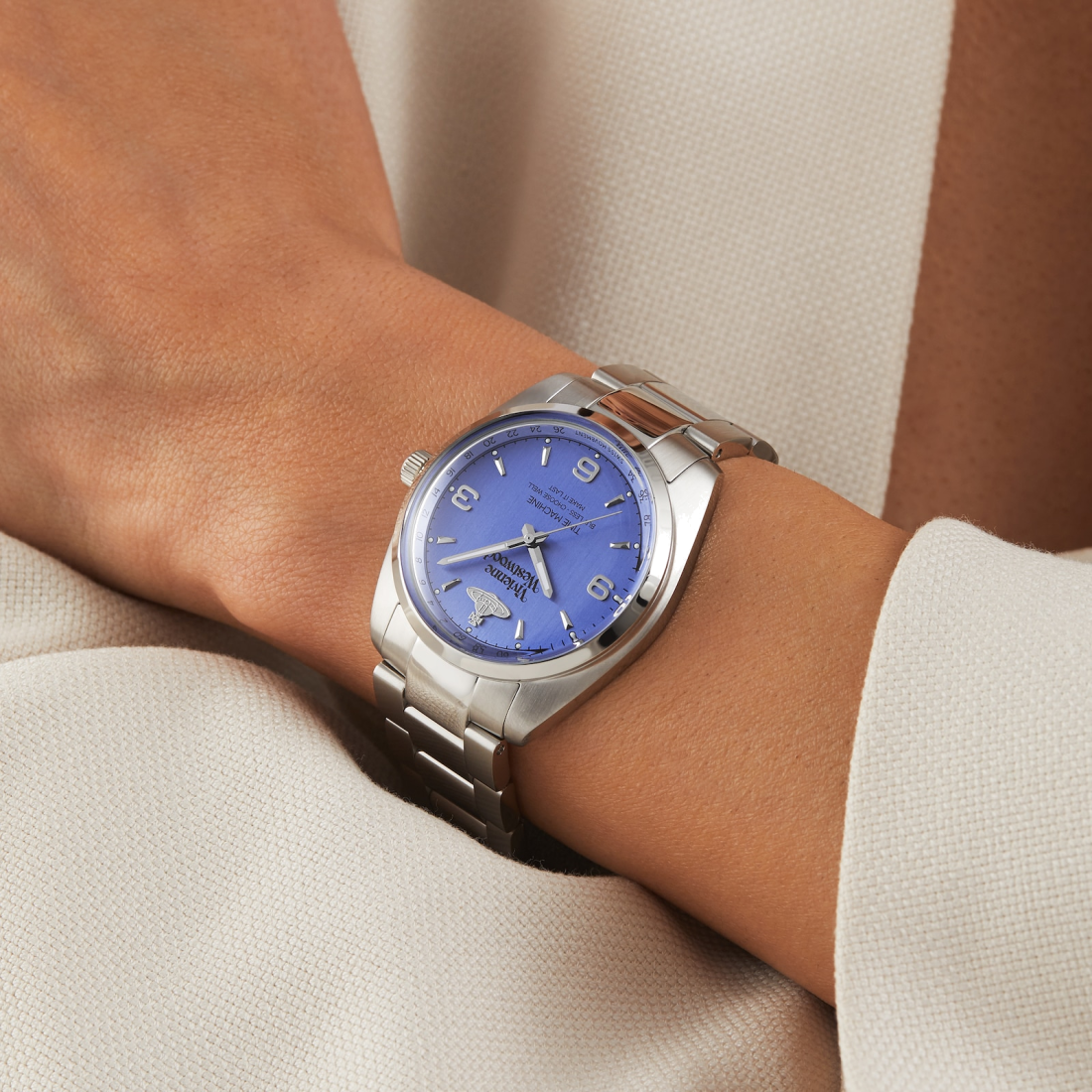 Montre Femme Vivienne Westwood Pennington VV274MBLSL bracelet argent en acier cadran violet vue 6